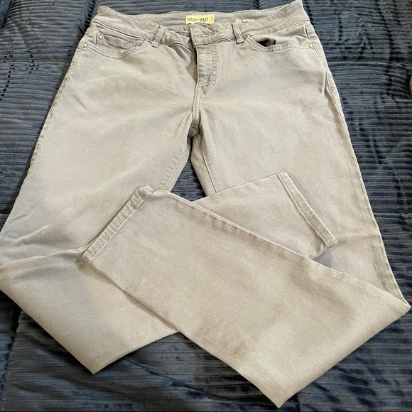 WARP + WEFT JFK SKINNY 28” light gray jeans - Picture 3 of 8